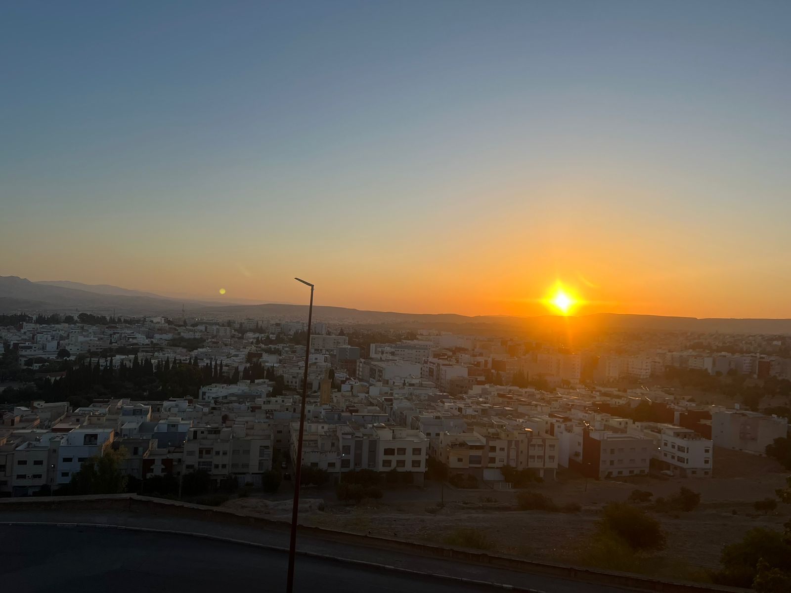 محاضرة بعنوان : حق الله تعالى على العباد وحق العباد على الله تعالى