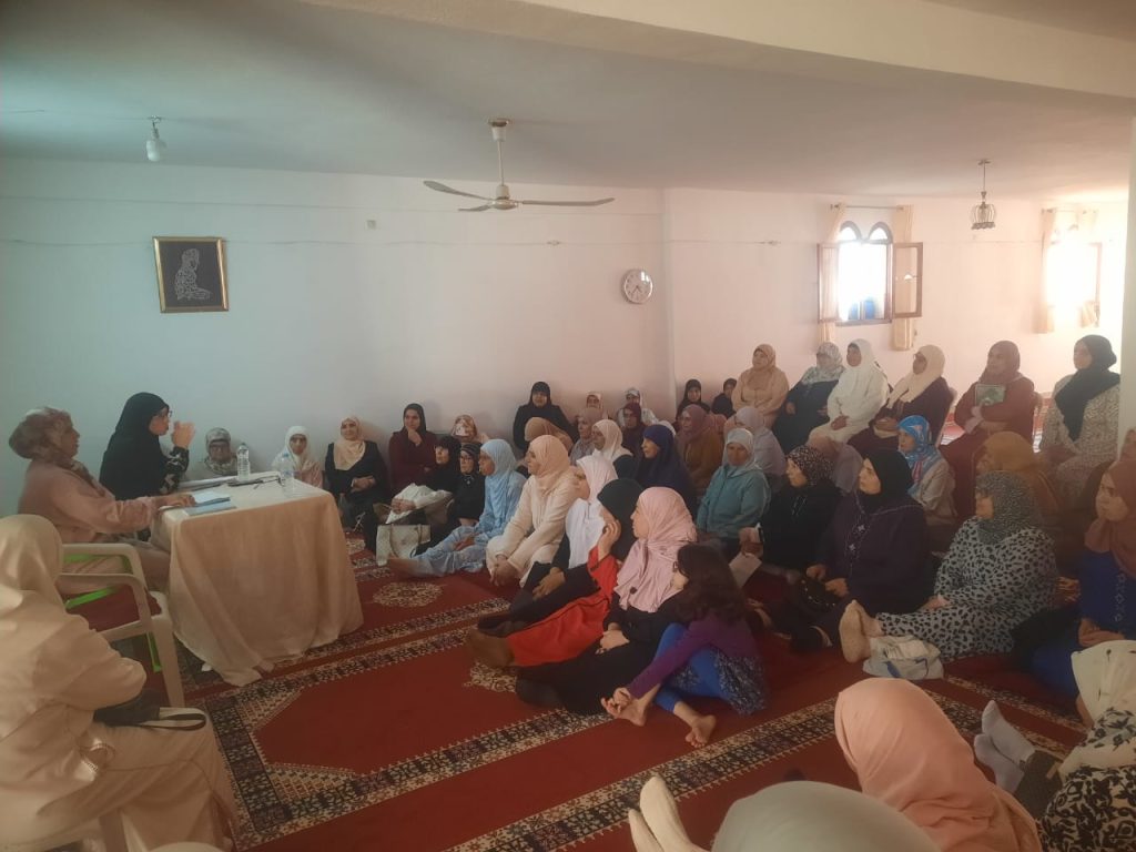 WhatsApp-Image-2024-10-25-at-20.17.04-1-1024x768 القرآن الكريم: تعريفه، فضله، وآداب طالبه