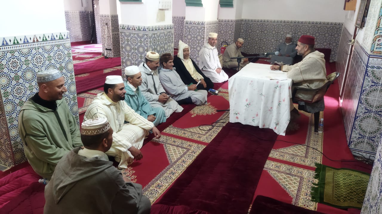 دورة تكوينية لفائدة القيمين الدينيين بجماعة بوشفاعة حول موضوع”الدرس الوعظي ومقومات نجاحه”