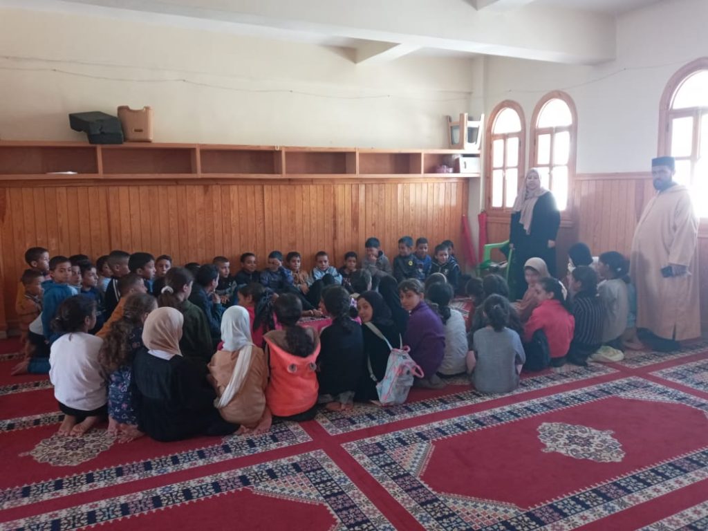 WhatsApp-Image-2024-11-04-at-19.46.23-2-1-1024x768 المسيرة الخضراء: دروس وعبرـ تأطير المرشدة وفاء اليعقوبي