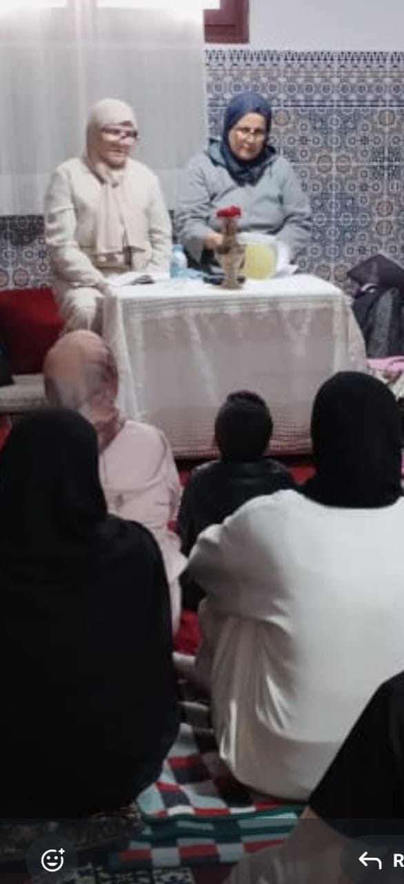 ندوة في موضوع: التحلي بمكارم الأخلاق سبيل لتحقيق الحياة الطيبة