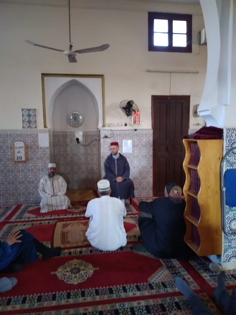 درس وعظي بعنوان:”المسجد: مفهومه، وآدابه”