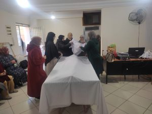 4-7-300x225 دورة تكوينية في تجهيز الميت