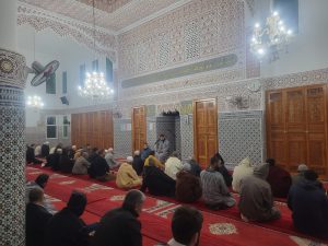 41a3f375-54d6-43db-85f2-0cd4c63983db-300x225 درس وعظي في موضوع : " الحضّ على دفع الزَّكاة لمستحقِّيها والتَّحذير من تأخيرها أو منعها ".