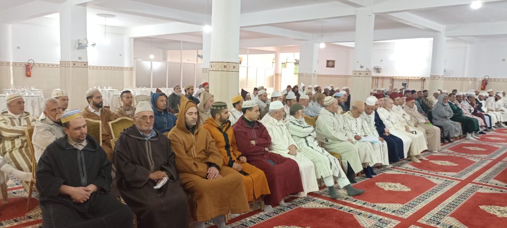 WhatsApp-Image-2024-12-03-at-18.10.04-1024x461 *** دورة تكوينية لفائدة الخطباء بدائرة أكنول وجماعتي مكناسة الغربية والشرقية في موضوع : "أثر العمل الصالح في ترسيخ الإيمان".