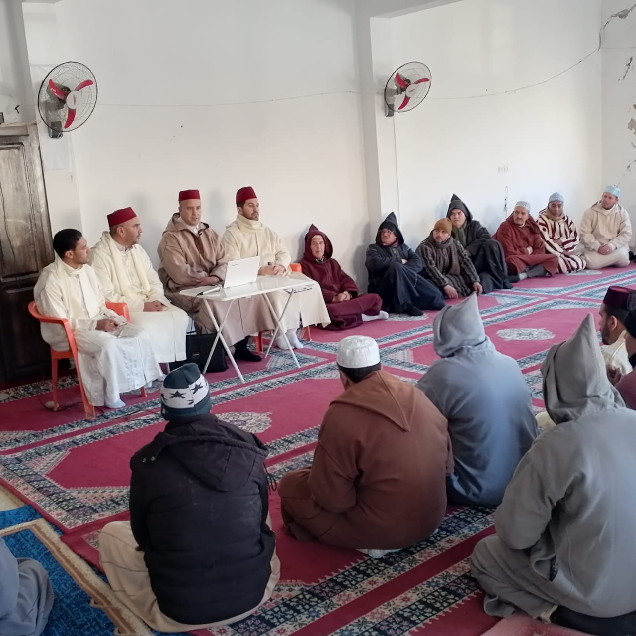 دورة تكوينية ضمن خطة تسديد التبليغ لفائدة أئمة وخطباء جماعتي مكناسة الشرقية وجماعة اجبارنة