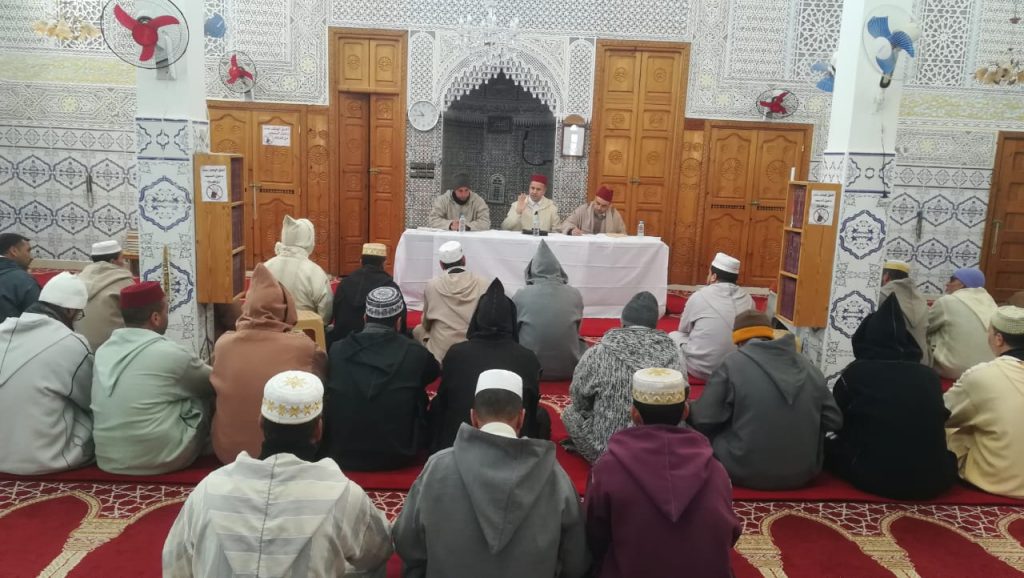 WhatsApp-Image-2024-12-31-at-17.53.56-1-1024x578 دورة تكوينية لفائدة الأئمة والخطباء بجماعة كلدمان