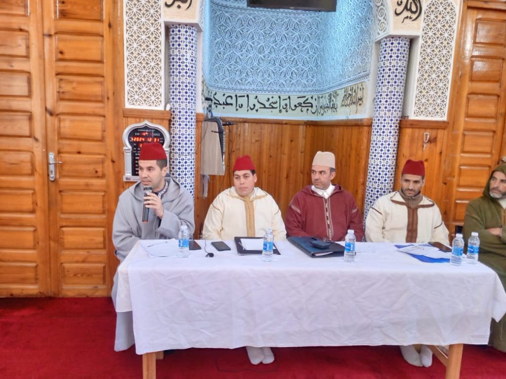 WhatsApp-Image-2024-12-31-at-18.19.43-1024x768 دورة تكوينية لفائدة الأئمة والخطباء بباشوية أكنول وجماعة كزناية الجنوبية