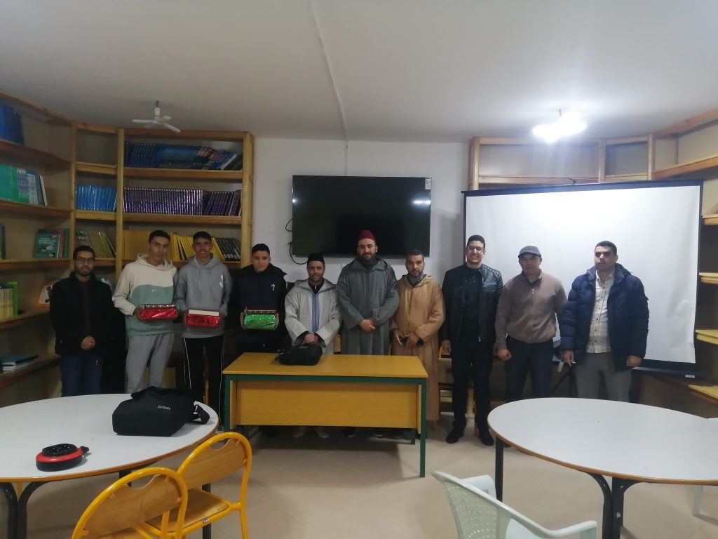 e2b255d9-b162-4902-b0fa-22e4b551019b-1024x768 مسابقة ثقافية بثانوية تاهلة التأهيلية