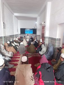 0ed13cde-1a20-4634-8aa5-47e779da336b-226x300 زيارة تفقدية لمتابعة دروس خطة ميثاق العلماء بالمسجد المركزي الزراردة