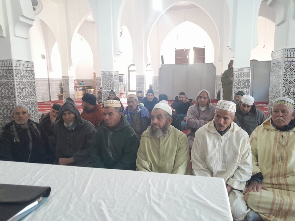 23a7f3db-c05e-4a42-bf97-3e595ab9e77a-1024x768 دورة تكوينية لفائدة الأئمة والخطباء  بجماعة (بني لنت)