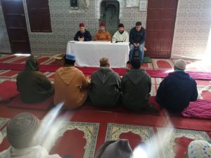 7850a9e8-82dc-4f68-9abf-3d347cb91ca2-300x225 *** دورة تكوينية ثانية لفائدة الأئمة والخطباء بـ : "قيادة باب المروج – جماعة الطايفة" .