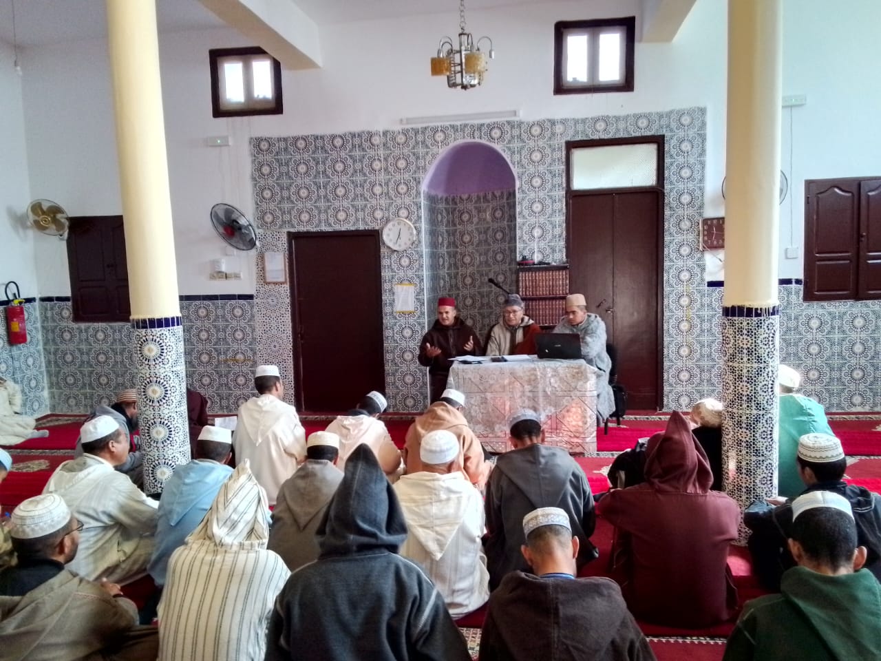 دورة تكوينية لفائدة الأئمة والخطباء بجماعة مغراوة