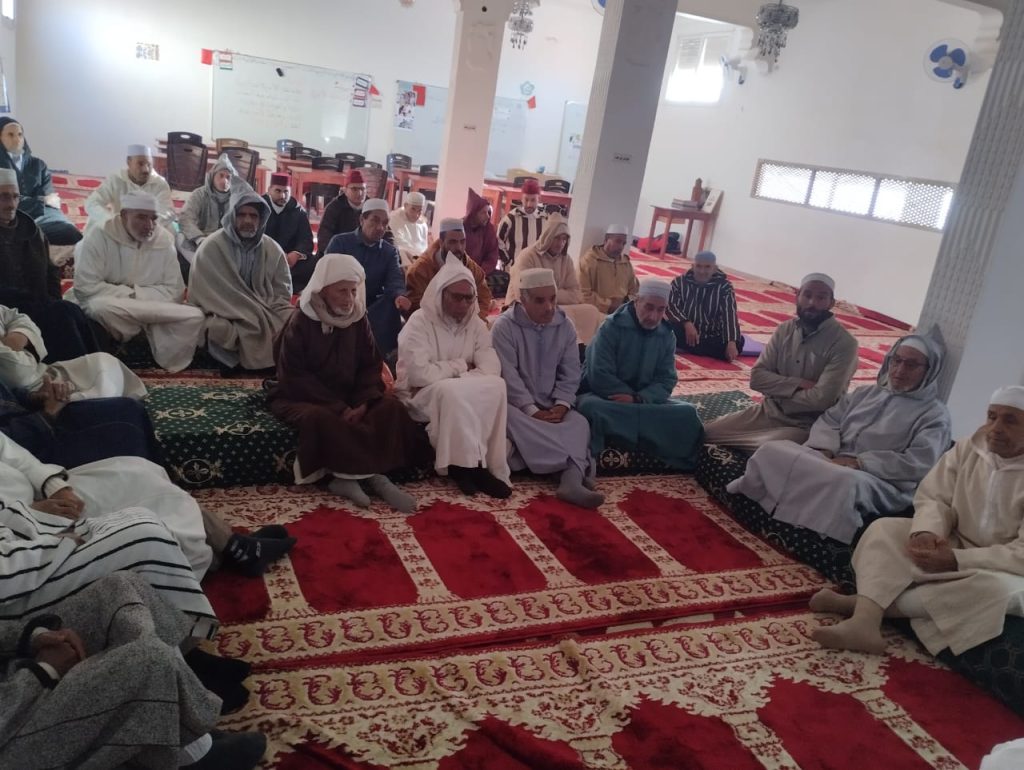 IMG-20250102-WA0025-1024x770 دورة تكوينية أولى لفائدة الأئمة والخطباء بجماعة الزراردة
