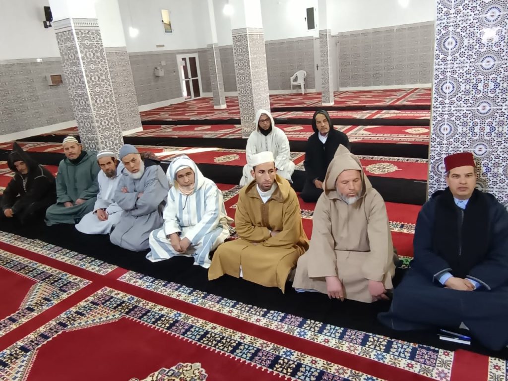 IMG-20250105-WA0062-1024x768 *** دورة تكوينية لفائدة الأئمة والخطباء بجماعة : "أجدير وجزء من جماعة أكنول" .