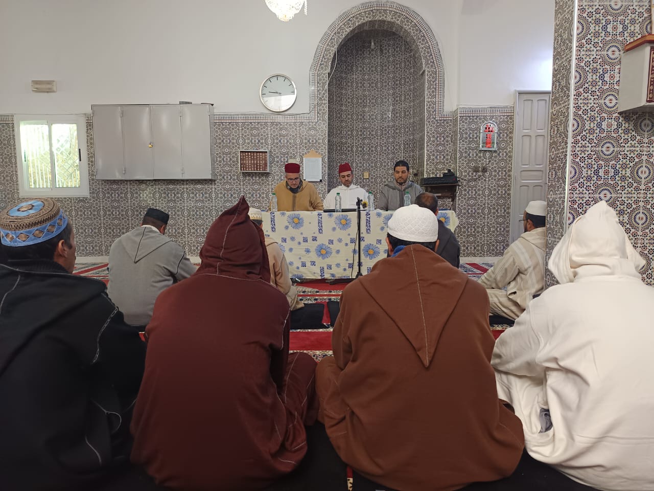 *** دورة تكوينية لفائدة الأئمة والخطباء بجماعة : “أجدير وجزء من جماعة أكنول” .