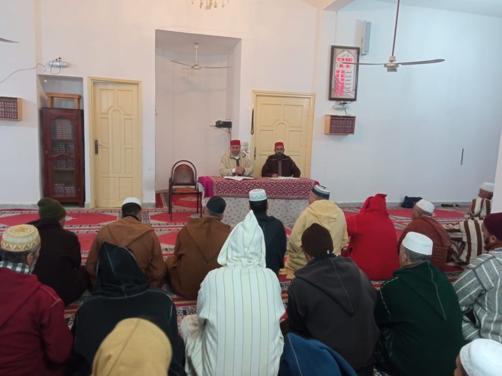 IMG-20250106-WA0030-1024x768 *** دورة تكوينية ثانية لفائدة الأئمة والخطباء بجماعة : " أولاد الشريف" .