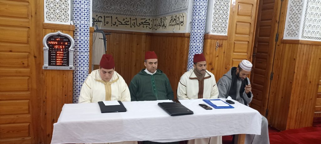 IMG-20250106-WA0089-1024x461 *** دورة تكوينية ثانية لفائدة الأئمة و الخطباء بـباشوية : "أكنول" .