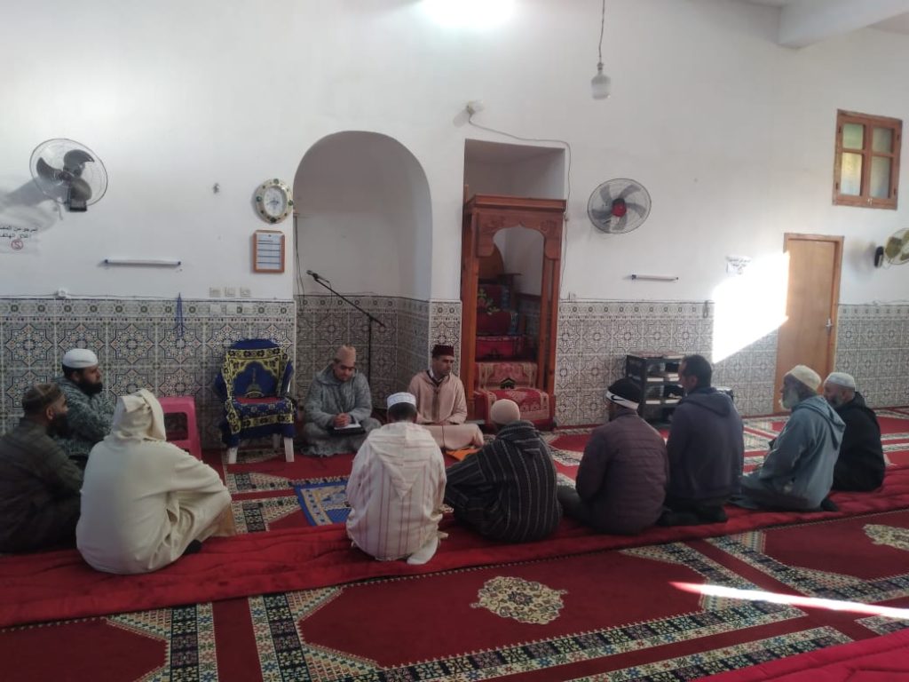 IMG-20250127-WA0031-1024x768 *** ندوة علمية تحت عنوان : ”البيوع المنهي عنها في الشرع” .