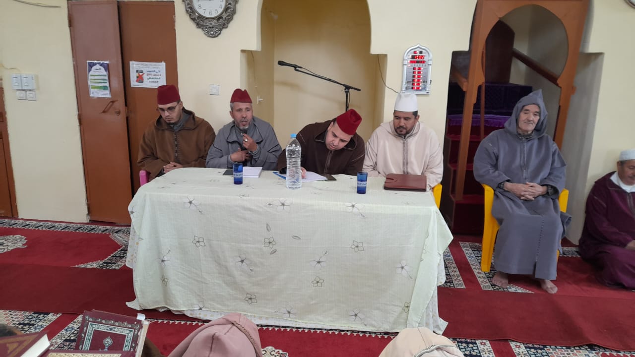 *** لقاء تواصلي بعنوان : (التضامن وأثره لدى المغاربة “نظام الشرط نموذجا”) مع ساكنة دوار أهل الزاوية بجماعة بني فراسن .