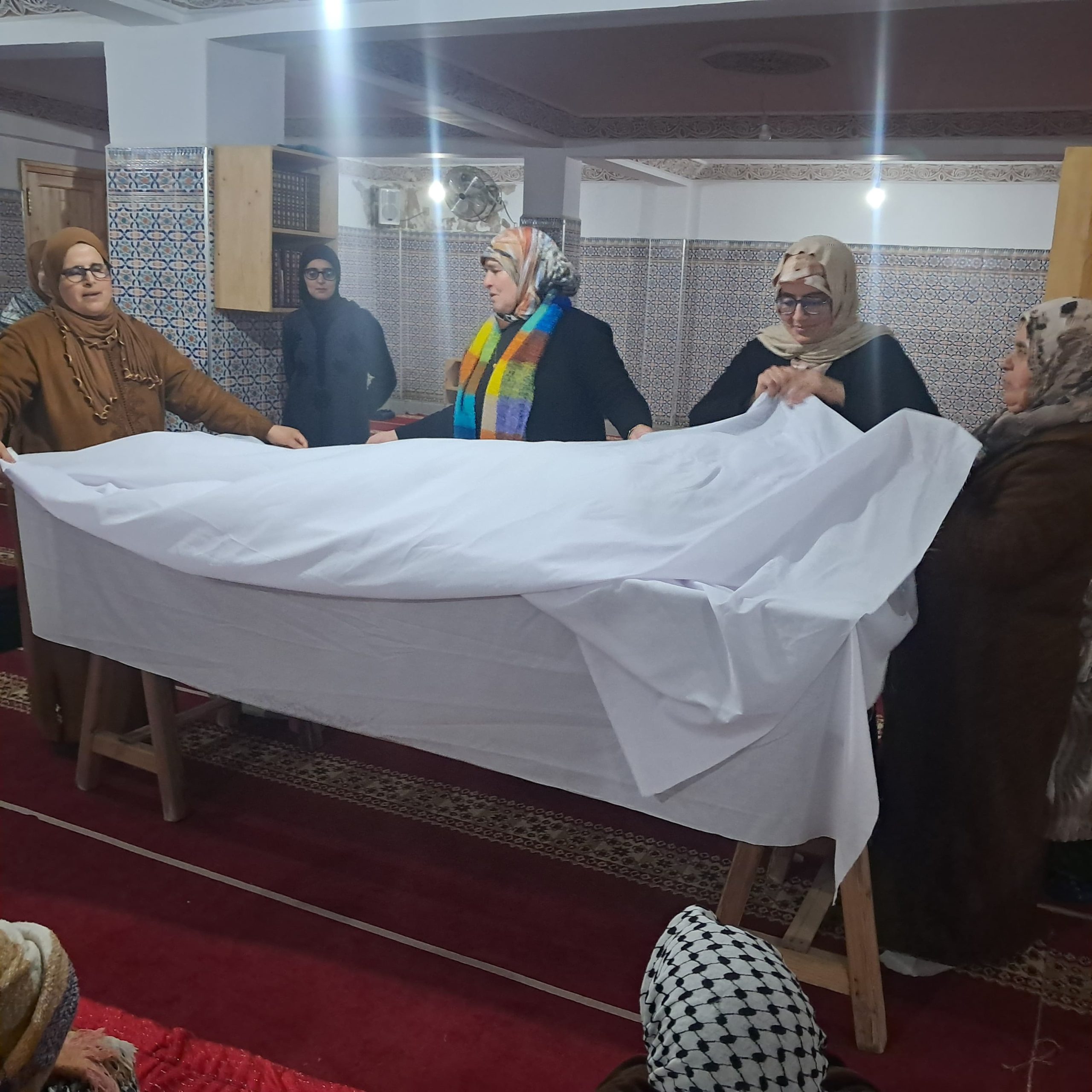 دورة تكوينية حول أحكام تغسيل الميت وتجهيزه