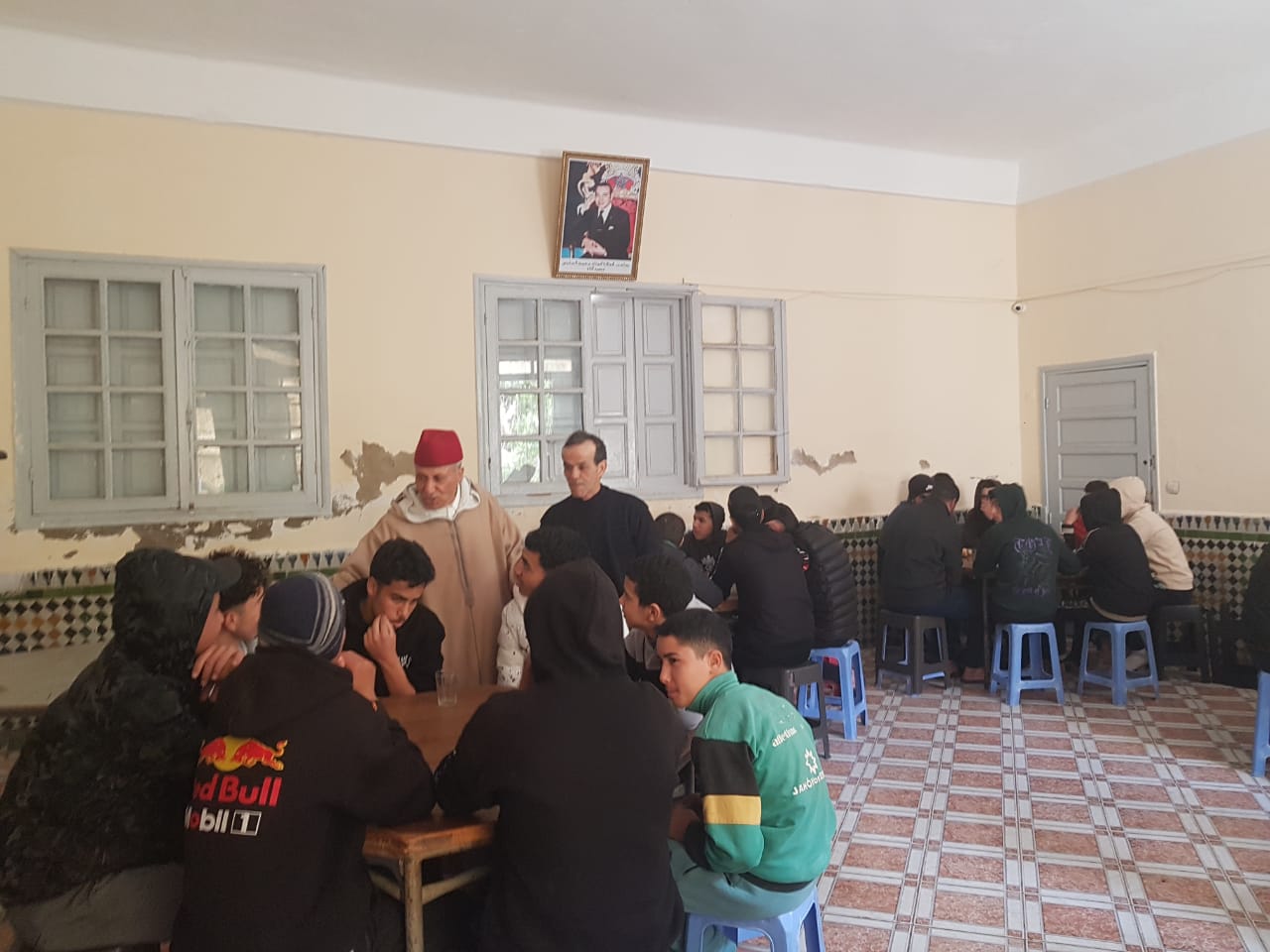 2-10 نشاط اجتماعي بفضاء مدرسة ابن بري للتعليم العتيق