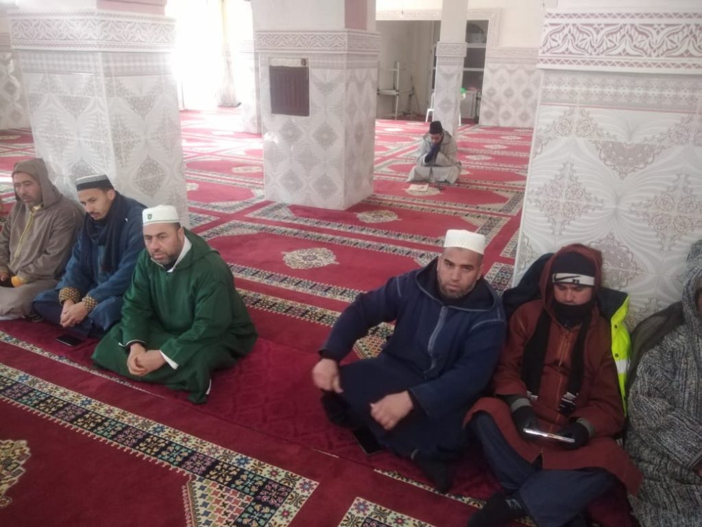 480b6d45-1e7d-4902-a05f-d922872178aa-1024x768 زيارة تفقدية لمتابعة دروس ميثاق العلماء بالمسجد المركزي بجماعة بورد