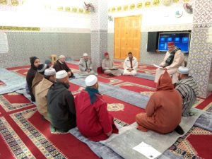 5f4b092b-a274-4461-a175-97e023da67a5-300x225 زيارة تفقدية لمتابعة دروس خطة ميثاق العلماء بالمسجد المركزي جماعة الجبارنة
