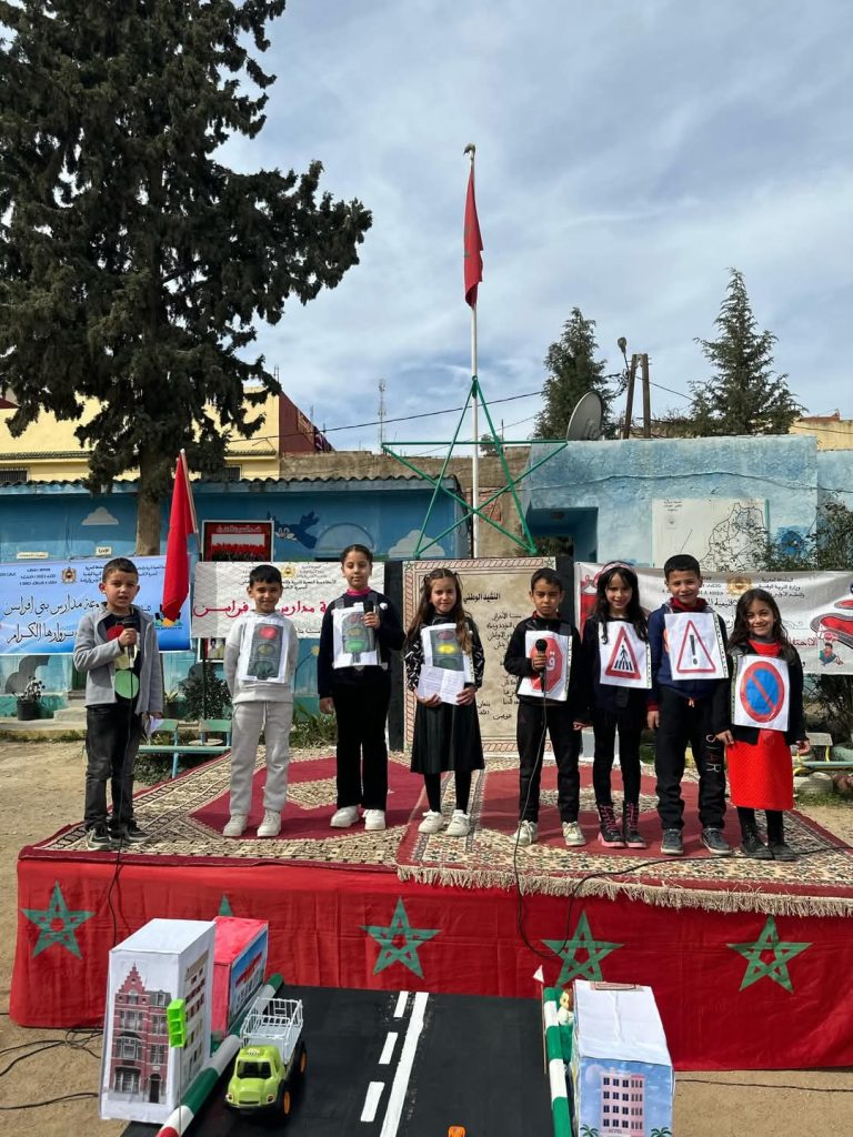 FB_IMG_1739970191276-768x1024 *** لقاء تحسيسي حول السلامة الطرقية .