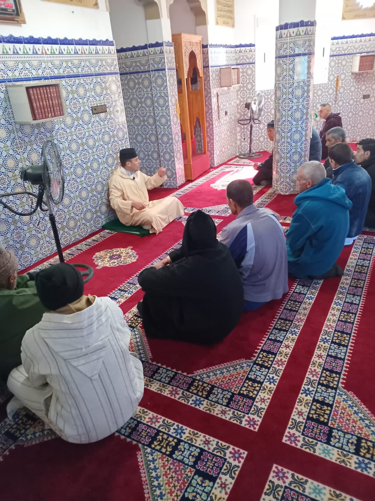 محاضرة تحسيسية في موضوع : “نظام الشرط في المغرب وعمارة المساجد ” بمسجد لعري جماعة اجدير