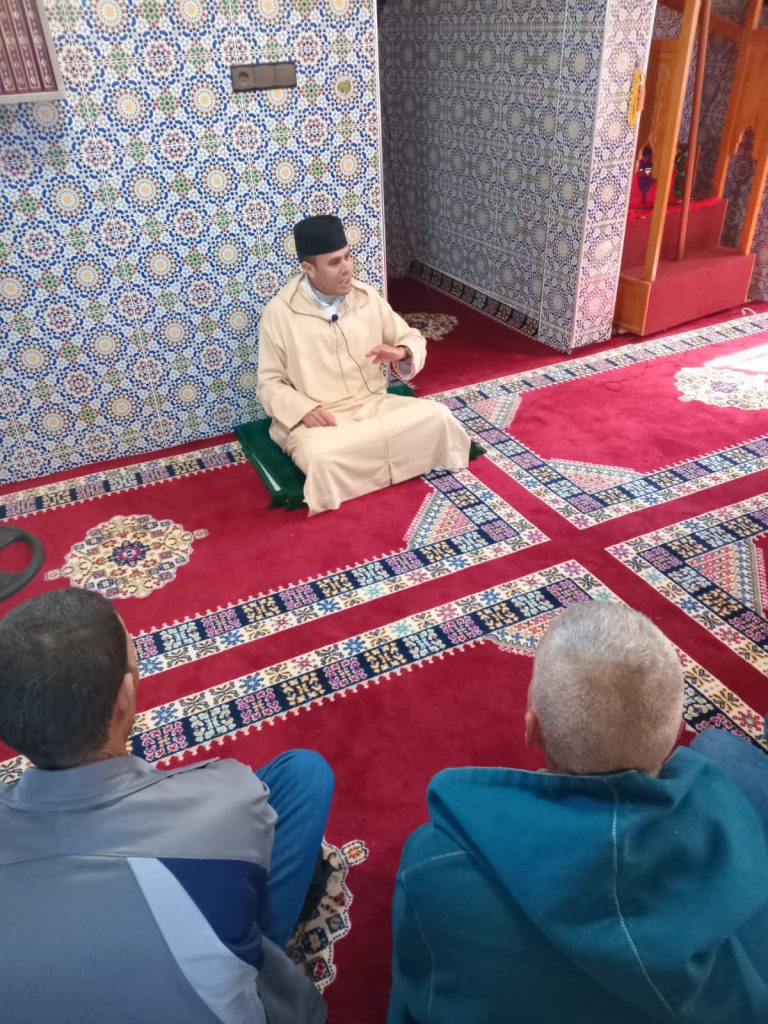 IMG-20250210-WA0016-768x1024 محاضرة تحسيسية في موضوع : “نظام الشرط في المغرب وعمارة المساجد ” بمسجد لعري جماعة اجدير