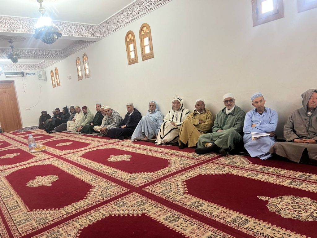 WhatsApp-Image-2025-02-17-at-13.45.15-5-1024x768 زيارة تفقدية لمتابعة دروس ميثاق العلماء بالمسجد المركزي بجماعة باب مرزوقة