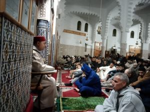 213d9160-eea6-4695-8f5d-c5c9cbb865f8-300x225 محاضرة بعنوان: "الصيام مدرسة تربوية للمسلم"