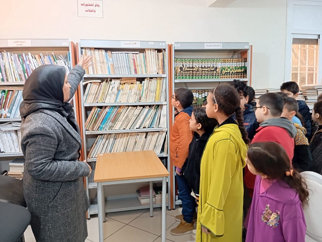25597b46-6da1-4dad-a2bb-725f009c3d0c-1024x770 تقرير عن زيارة تلاميذ مؤسسة تعليمية لمقر المجلس العلمي.