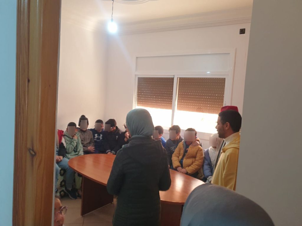 5-1-1024x768-1-2-1 تقرير عن زيارة تلاميذ مؤسسة تعليمية لمقر المجلس العلمي.