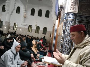 5e88292b-576c-4188-b693-1f1e7d45733f-300x225 محاضرة بعنوان: "ذكرى زيارة جلالة المغفور له الملك محمد الخامس لمحاميد الغزلان، ومعركة الدشيرة وجلاء آخر جندي أجنبي عن الصحراء المغربية"