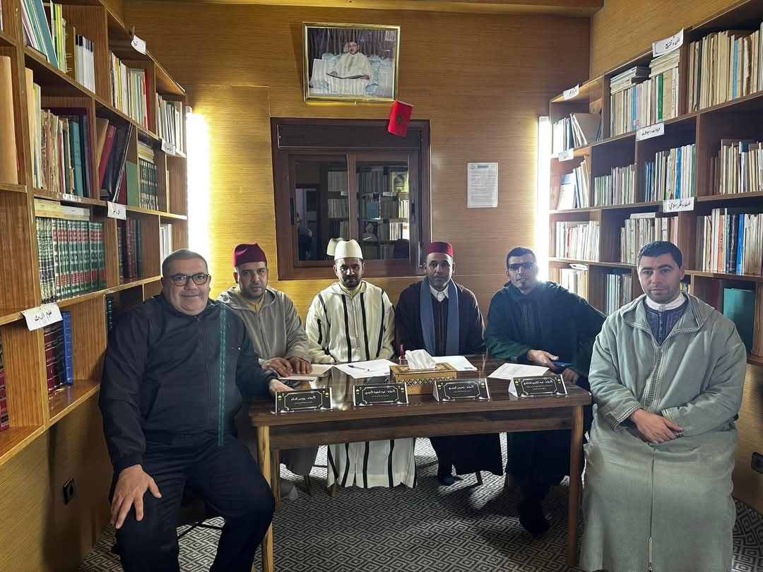 تحكيم مسابقة في تجويد القرٱن الكريم بجمعية أبي موسى الأشعري لتحفيظ القرآن الكريم