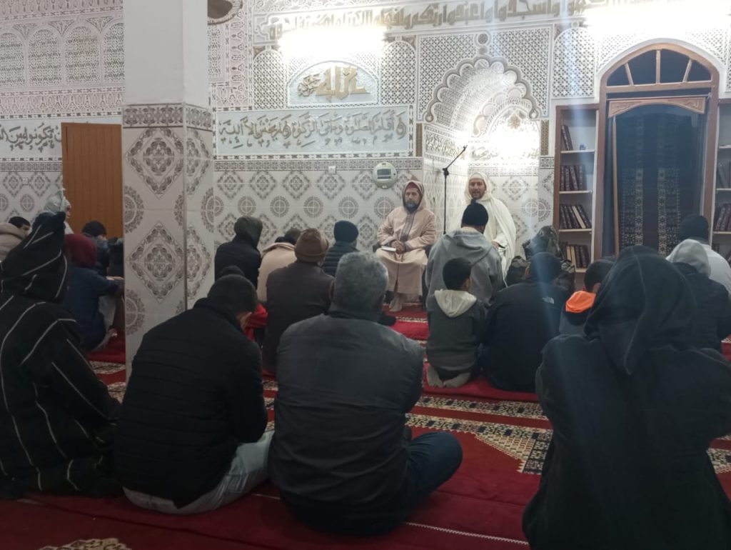 IMG-20250314-WA0025-1024x770 ندوة علمية بعنوان:" القيم الروحية والتربوية لرمضان"