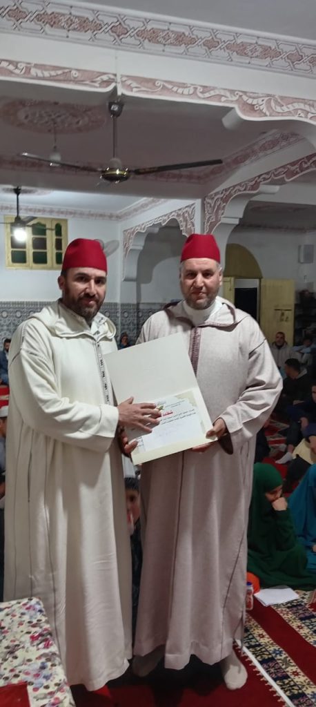 IMG-20250328-WA0067-458x1024 *** حفل تكريمي للمتفوقين و المتفوقات .