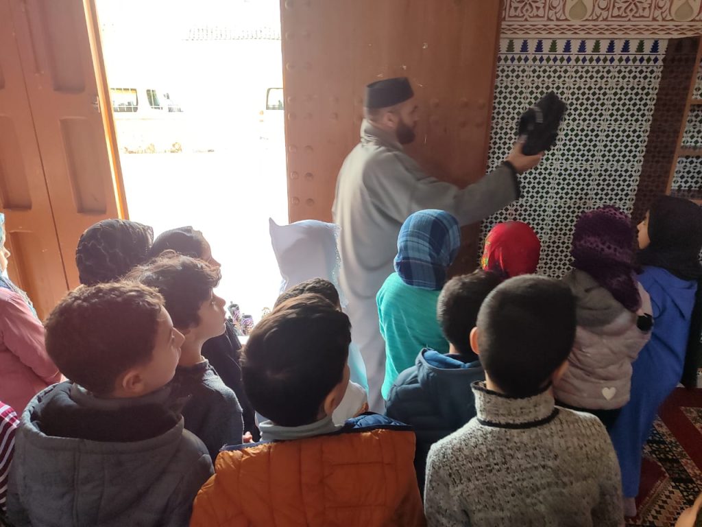 WhatsApp-Image-2025-03-15-at-05.27.42-1024x768 لقاء تربوي لفائدة تلاميذ وتلميذات مؤسسة آفاق للتعليم الخصوصي بتازة.