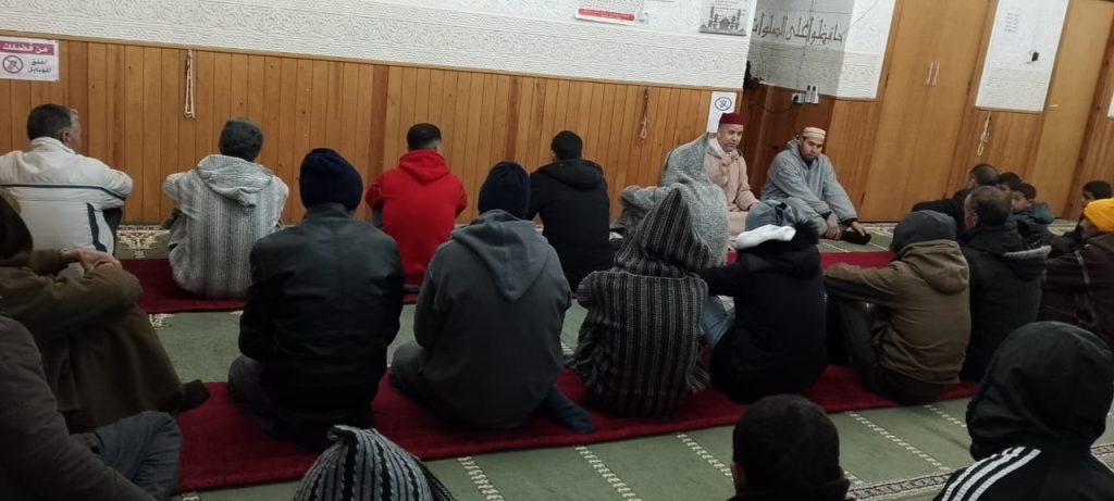 WhatsApp-Image-2025-03-24-at-22.45.05-1-1024x461 درس وعظي في موضوع "فضل الذكر والعطاء والمواساة في رمضان" بالمنطقة القروية رقم 4 ضمن مناطق تسديد التبليغ، تقديم عضو المجلس العلمي المحلي بتازة ذ.عبد الرحيم الكتامي