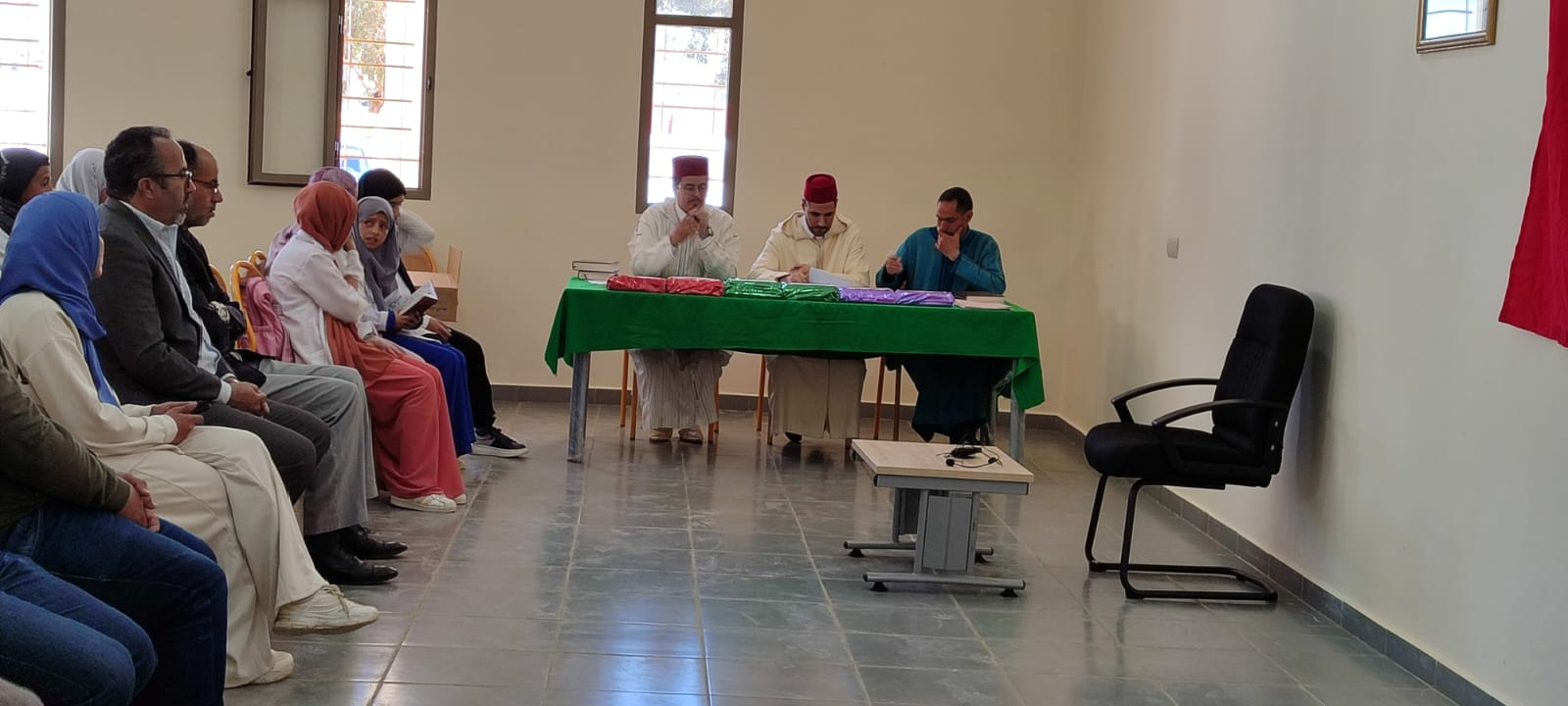 مسابقة في حفظ وتجويد القرآن الكريم بالمؤسسة الثانوية كنزة الأوربية بجماعة الكوزات