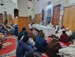 b3cd0ca3-198a-4604-a137-83e4f32b50da-300x226 أمسية رمضانية دينية بالمسجد المركزي بأولاد ازباير