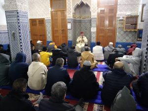 e0b4acb6-c042-491f-967c-7194fb7a912f-300x225 درس وعظي بعنوان: "دور الصيام في تجديد الإيمان واكتساب أسراره"