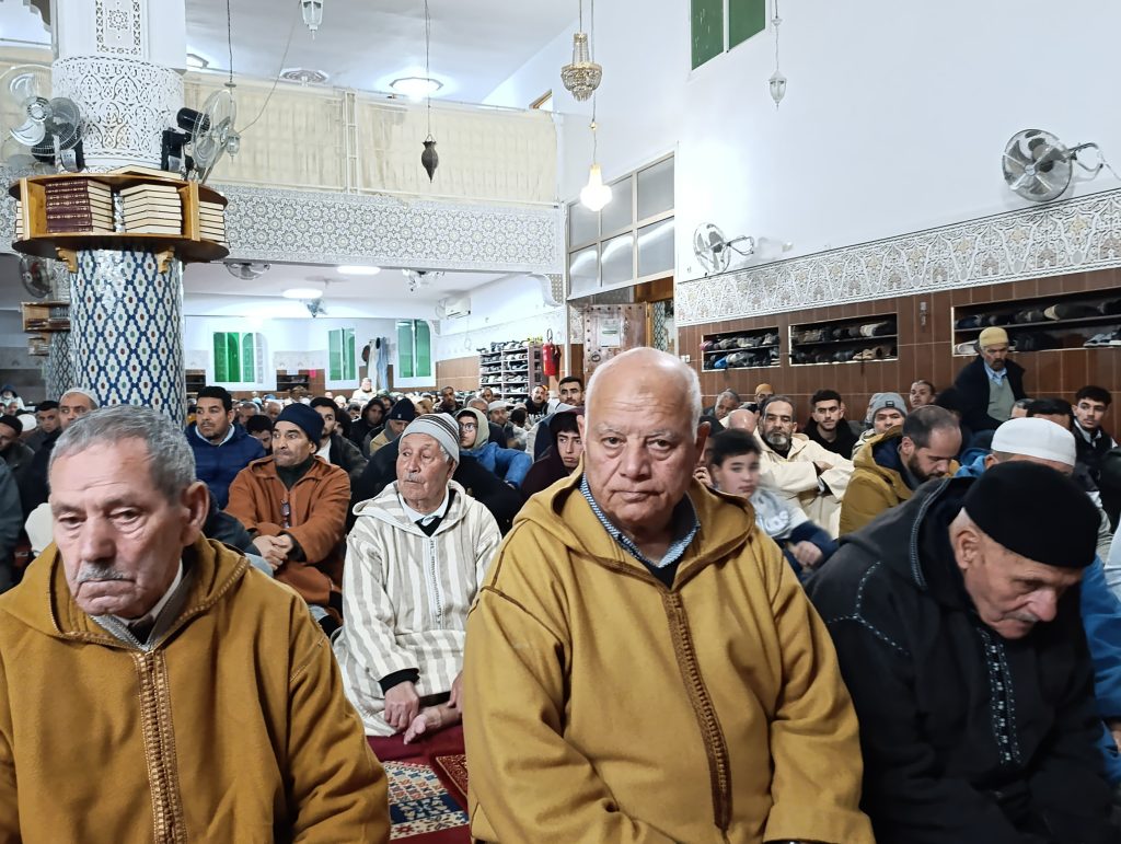 f409b719-ddce-4aa8-84c3-e0477760c71e-1024x771 درس بعنوان: "فضل الدعاء في شهر رمضان"