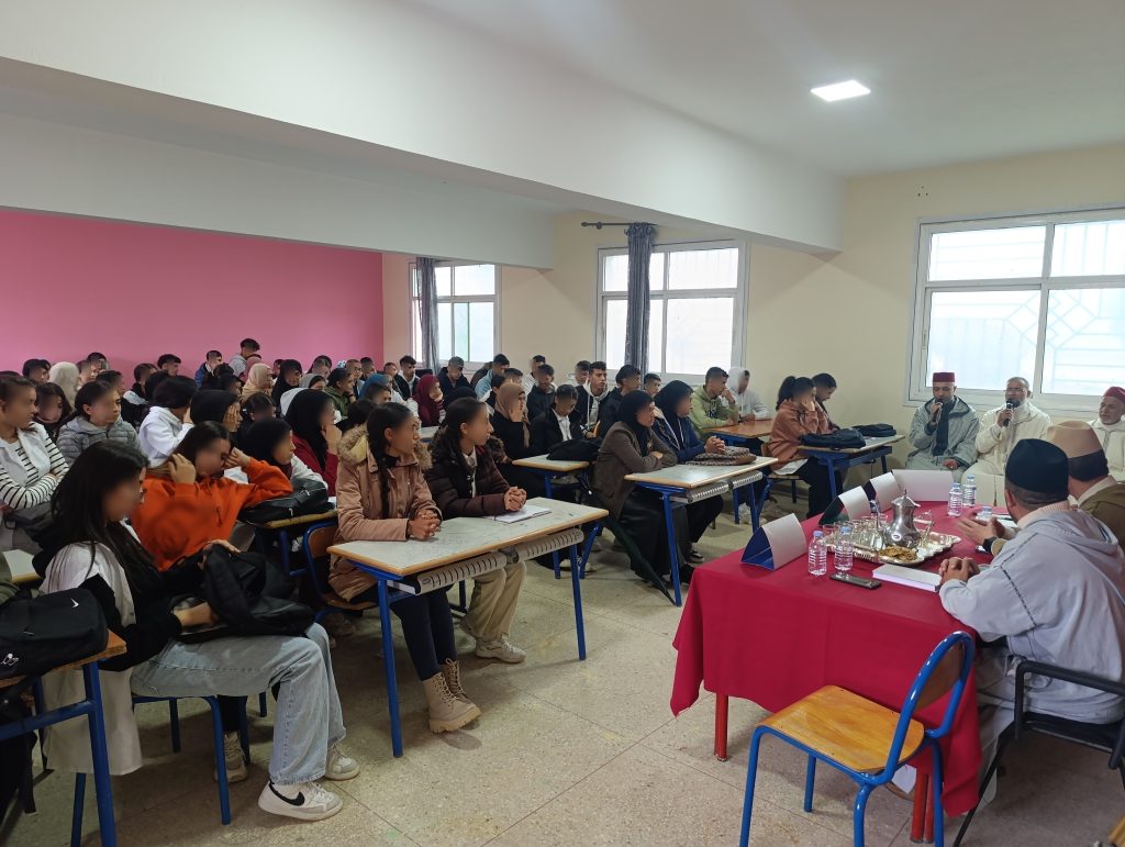 1000242052-1024x771 ندوة توعوية بعنوان :"بعض الٱفات عند الشباب"