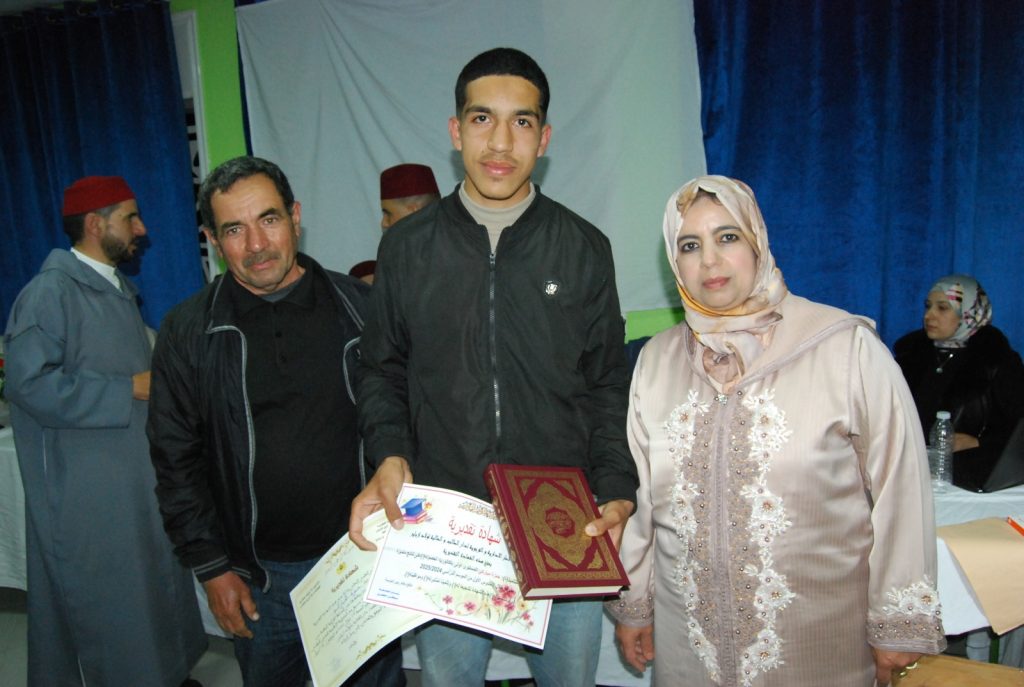 IMG-20250419-WA0036-1024x687 أمسية ثقافية بعنوان: "مخاطر الإدمان على الهاتف النقال"