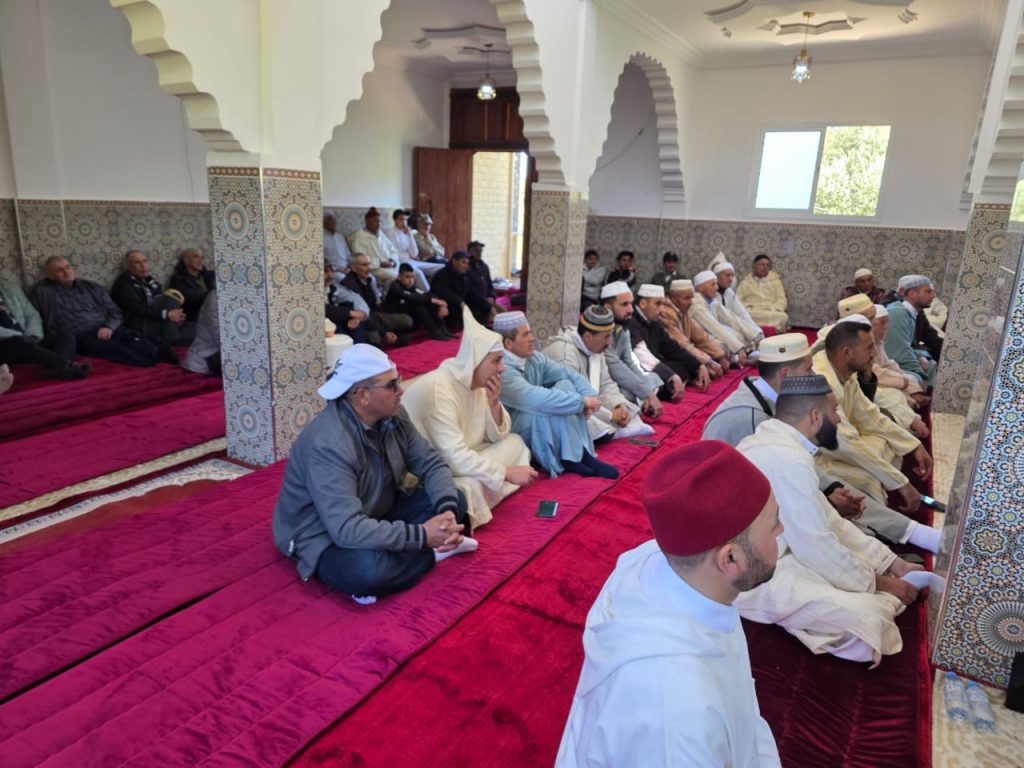 IMG-20250422-WA0073-1024x768 *** لقاء تواصلي لفائدة القيمين الدينيين بجماعتي : بوحلو وبوشفاعة وساكنة دوار ليماتن بجماعة : بوشفاعة ، تحت عنوان : "العمل الاجتماعي ودوره في بناء المجتمع الإسلامي" .