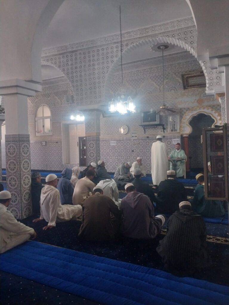 IMG-20250519-WA0044-768x1024 دورة تكوينية لفائدة المؤذنين بجماعة تيزي وسلي.