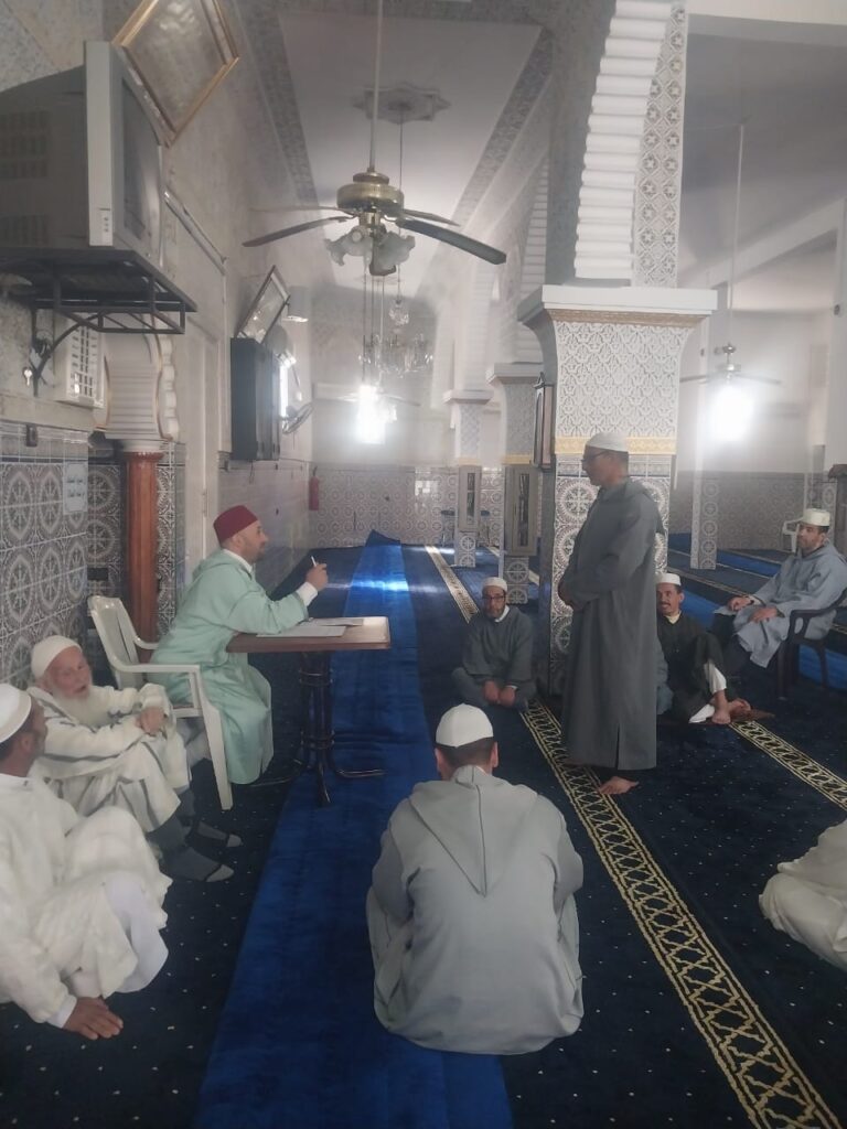 IMG-20250519-WA0049-768x1024 دورة تكوينية لفائدة المؤذنين بجماعة تيزي وسلي.